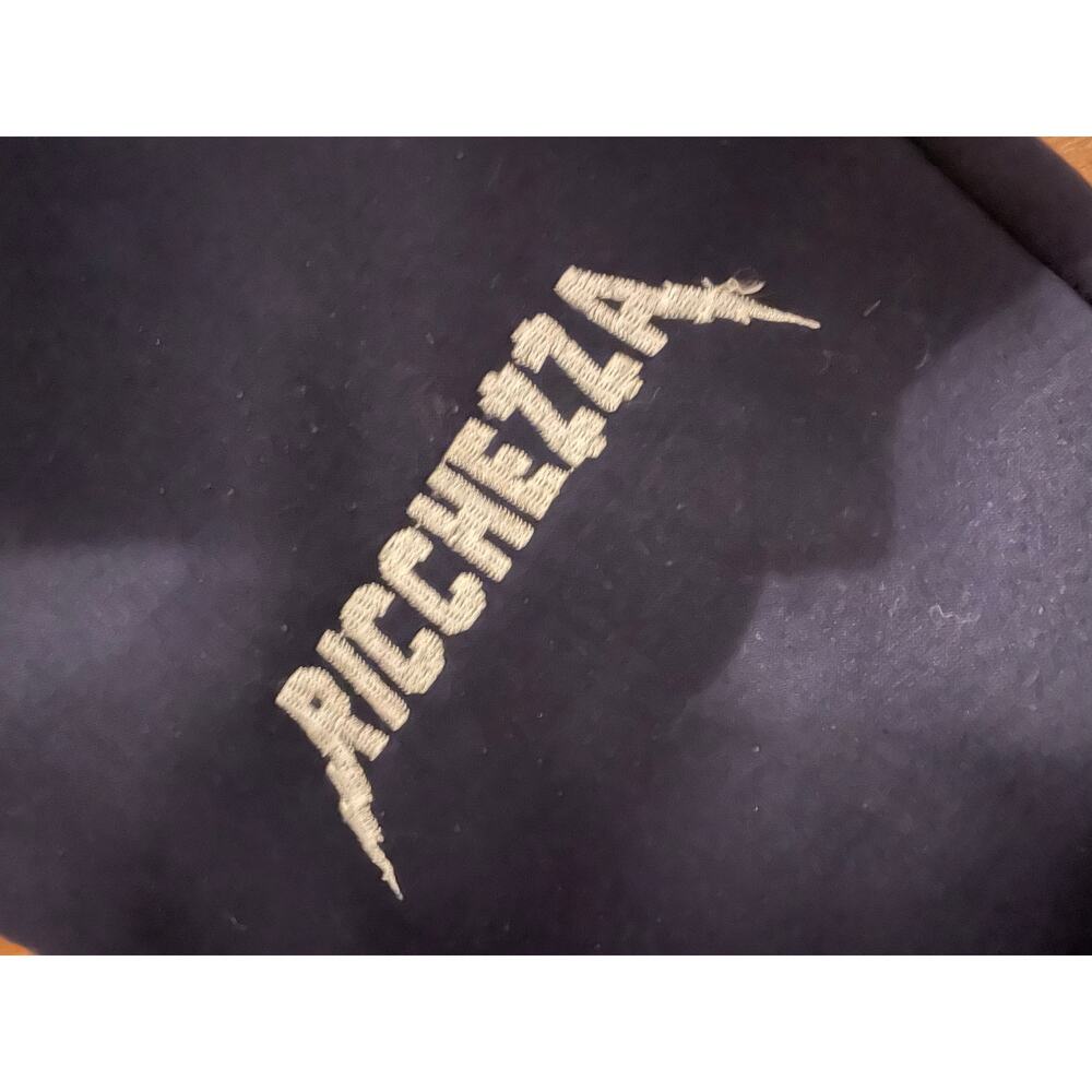 Ricchezza “Love Hurts Money Heal” sweatpants small